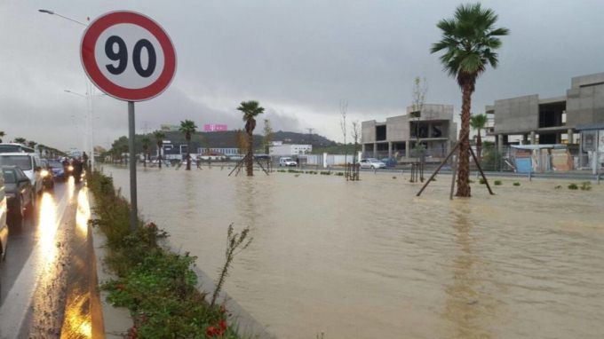 Punimet ne Tirane Durres - Qendro: Vijojne nderhyrjet per evitimin e permbytjeve